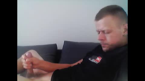 Snapshot of hubikush22 chatting on 09.28.25 hubikush22 online show from 09.28.25