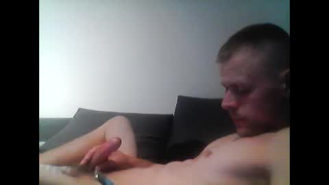 Snapshot of hubikush22 chatting on 10.08.25 hubikush22 online show from 10.08.25