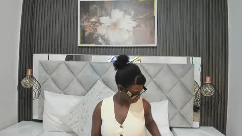 Snapshot of huddah_cam chatting on 10.29.25 huddah online show from 10.29.25