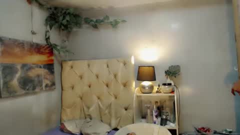 hugecock_caramel online show from 04.23.26