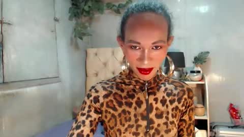 hugecock_caramel online show from 04.30.26