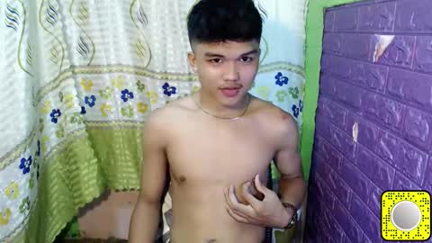 Snapshot of hugecock_kiel chatting on 11.26.25 hugecock_kiel online show from 11.26.25