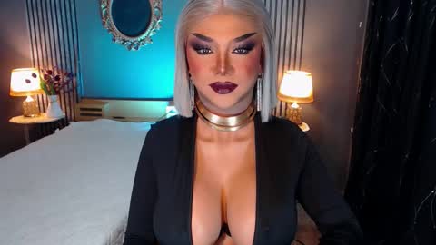 Christine online show from 10.15.25