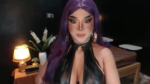 Christine online show from 04.12.26