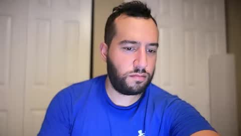 Snapshot of hugedicktop chatting on 10.14.25 Big Dick Top online show from 10.14.25