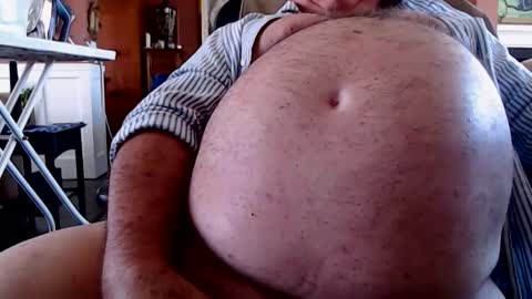 Huge Hairy Beergut online show from 03.10.26