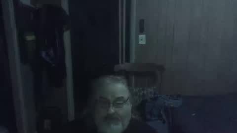 lonely huggy bear online show from 11.09.25