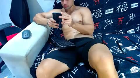 hugo19cm online show from 11.06.25