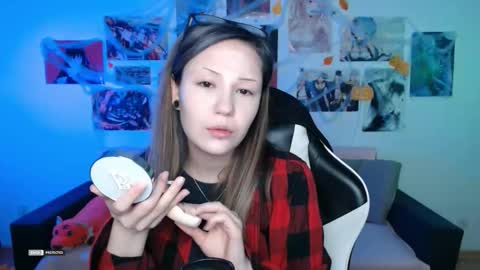 Snapshot of hugomin chatting on 10.21.25 HugoMin online show from 10.21.25