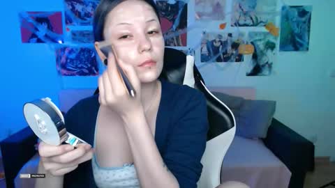 Snapshot of hugomin chatting on 10.22.25 HugoMin online show from 10.22.25