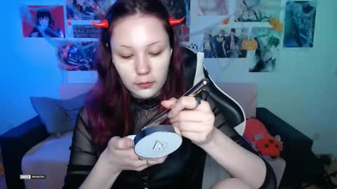 Snapshot of hugomin chatting on 10.31.25 HugoMin online show from 10.31.25