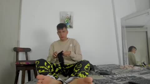 Snapshot of hugosan2 chatting on 12.29.24 Hugo online show from 12.29.24