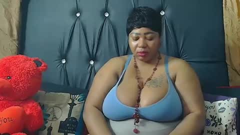 humongoustitss500929 online show from 09.13.25