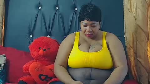 humongoustitss500929 online show from 09.15.25