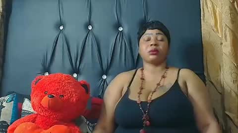 humongoustitss500929 online show from 09.17.25