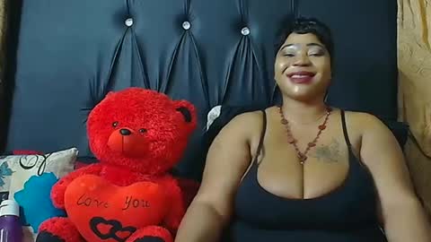 humongoustitss500929 online show from 10.01.25