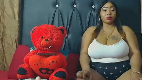 humongoustitss500929 online show from 10.14.25