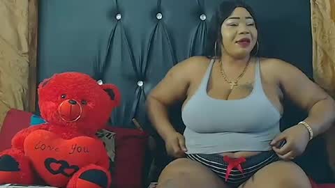 humongoustitss500929 online show from 11.01.25