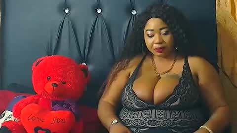 humongoustitss500929 online show from 11.24.25