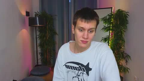 Snapshot of hun1er_steele chatting on 10.12.25 Hunter steele online show from 10.12.25