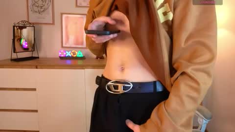 Snapshot of hun1er_steele chatting on 10.18.25 Hunter steele online show from 10.18.25