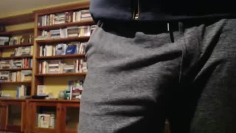 Big uncut cock dripping online show from 01.15.26