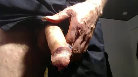 Big uncut cock dripping online show from 04.16.26