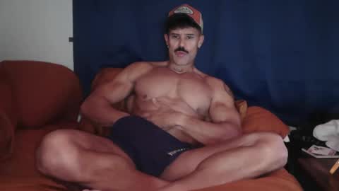 Snapshot of hungdong9 chatting on 12.03.25 Hung Jake - online show from 12.03.25