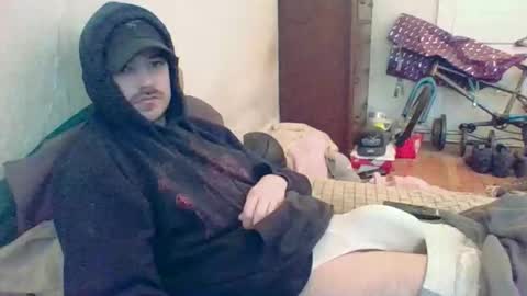 Snapshot of hungsubbb chatting on 12.14.25 Boi online show from 12.14.25