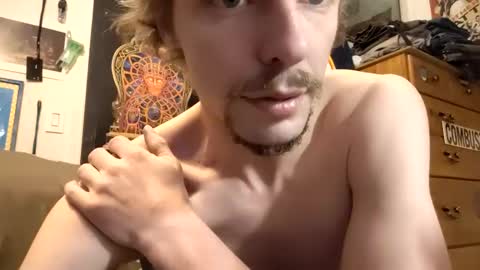 Snapshot of hungtxcock92 chatting on 01.26.25 hungtxcock92 online show from 01.26.25