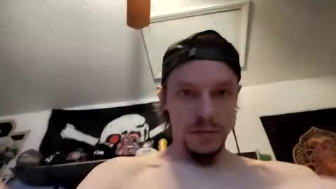 Snapshot of hungtxcock92 chatting on 02.14.25 hungtxcock92 online show from 02.14.25