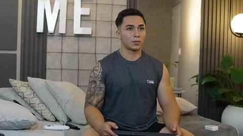 hunk_ryan online show from 03.04.25