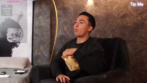 hunk_ryan online show from 12.03.25