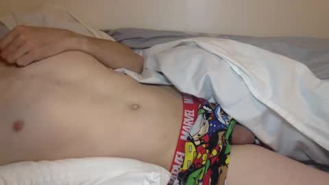 Snapshot of hunkhog chatting on 11.20.25 Hunkhog online show from 11.20.25