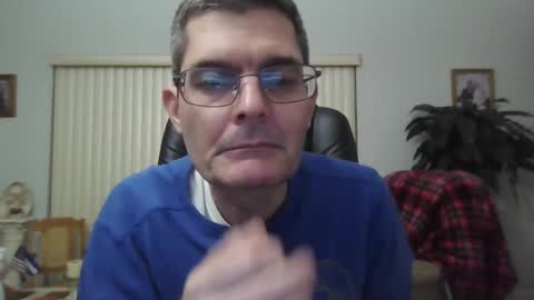 Snapshot of hunkmasclefad458 chatting on 01.11.25 hunkmasclefad458 online show from 01.11.25