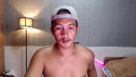 hunkylloyd online show from 02.20.26