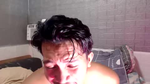 hunkylloyd online show from 04.05.26