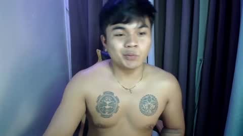 Snapshot of hunkyzeus chatting on 06.17.26 hunkyzeus online show from 06.17.26