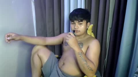 Snapshot of hunkyzeus chatting on 06.19.26 hunkyzeus online show from 06.19.26