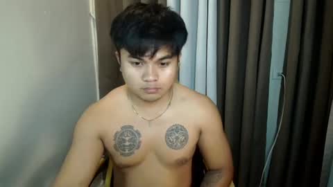 Snapshot of hunkyzeus chatting on 06.20.26 hunkyzeus online show from 06.20.26
