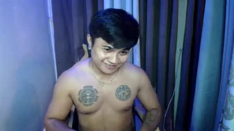 Snapshot of hunkyzeus chatting on 06.24.26 hunkyzeus online show from 06.24.26