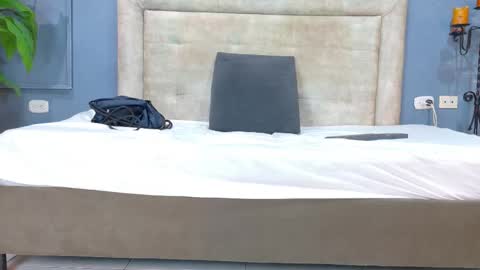 Hunter  online show from 11.24.25