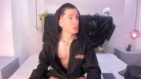 hunterheat_ online show from 10.30.25