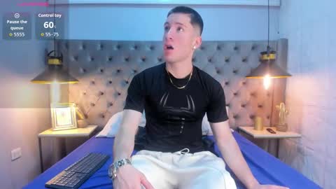 hunterheat_ online show from 12.01.25