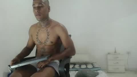 hunting_blondes online show from 03.25.26