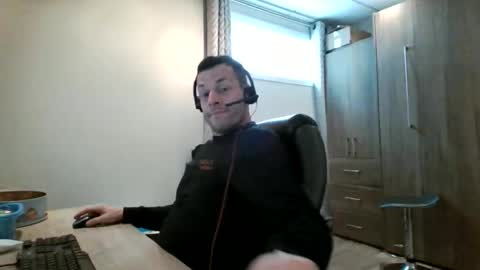 hurley7890 online show from 12.15.25