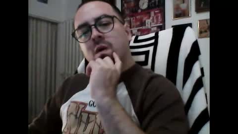 Snapshot of hurtadodirector chatting on 02.24.26 hurtadodirector online show from 02.24.26