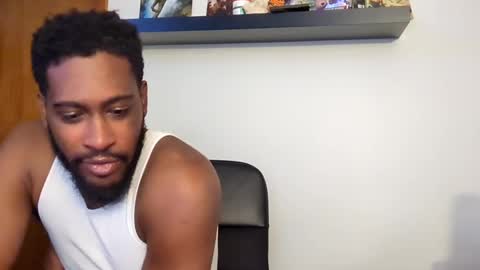 Snapshot of hydroblack chatting on 10.09.25 HydroBlack online show from 10.09.25