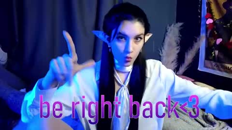 Hyeon Jin online show from 02.14.25