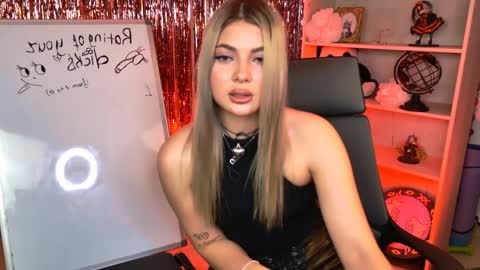 hyileyclark online show from 04.04.26